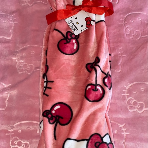 Hello Kitty Pink Cherry Blanket brand new HTF